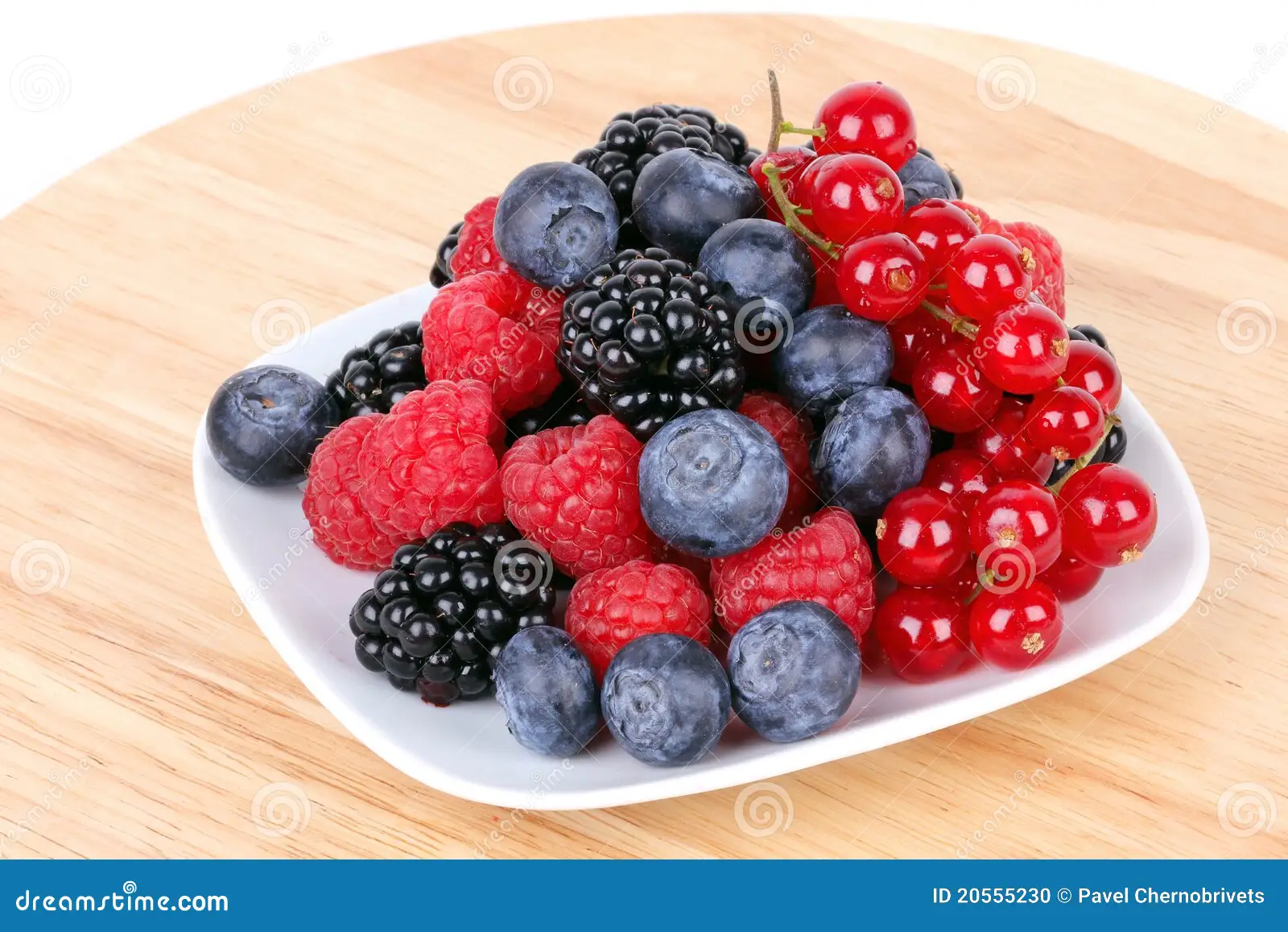 assortment-berries-20555230